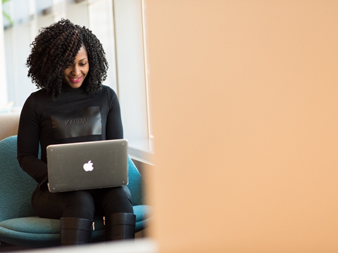 迪拜注冊公司做簽證好辦理嗎？多少錢？