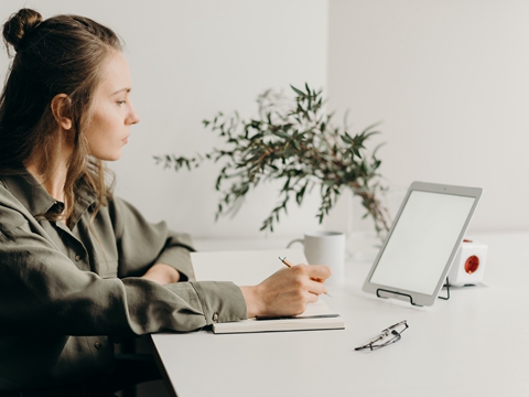 新加坡企業(yè)注冊美國商標的費用、流程與實用技巧指南 新加坡企業(yè)注冊美國商標的費用、流程與實用技巧指南