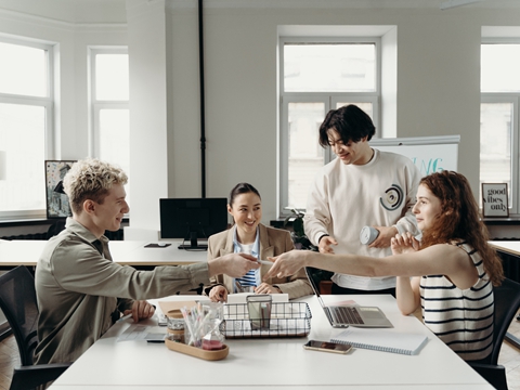 馬來西亞商標查詢與注冊全程服務,專業護航 馬來西亞商標查詢與注冊全程服務,專業護航