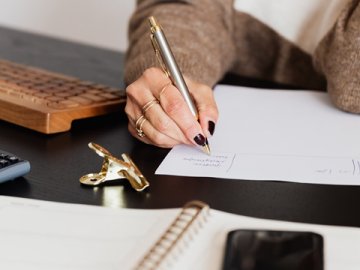 塞爾維亞注冊公司適合開展哪些跨境業務？深度解析