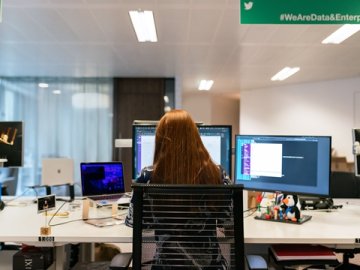 放棄續簽后如何恢復香港居留資格？