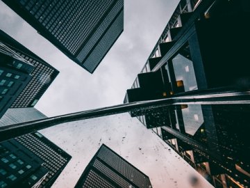 美國公司不報稅風險大？2025年IRS新規下中國投資者避坑指南